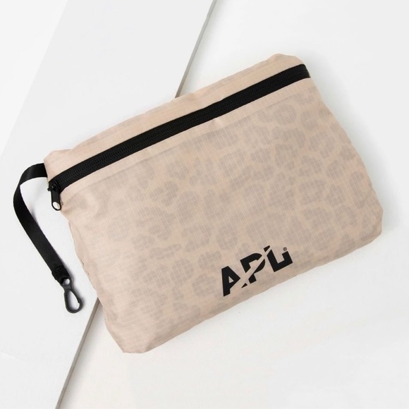 NWT APL Packable Convertible Backpack Leopard Beige Black Great for Travel - Picture 2 of 7